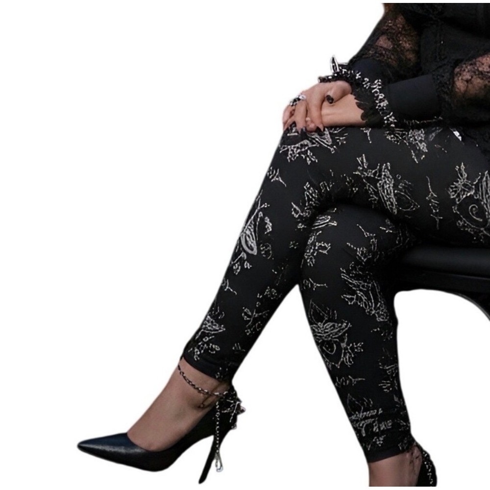 TORRID Nightfall Mystic Moths Pattern Goth Gothic Leggings NWT Size 3X - Picture 5 of 13